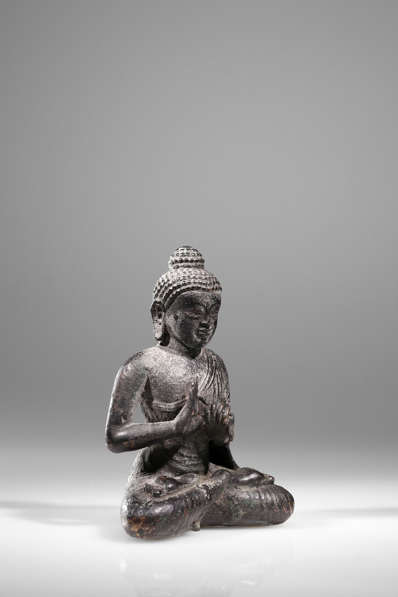 BUDDHA SHOWING THE DHARMACHAKRA MUDRA - Image 2 of 7