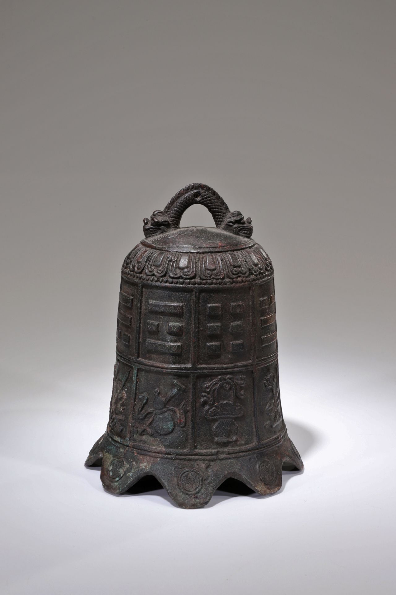 BELL WITH IMMORTALS - Image 3 of 4