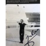 Simple Minds booklet of photographs by Ronnie Gurr. Bears signature. 20X14 CM
