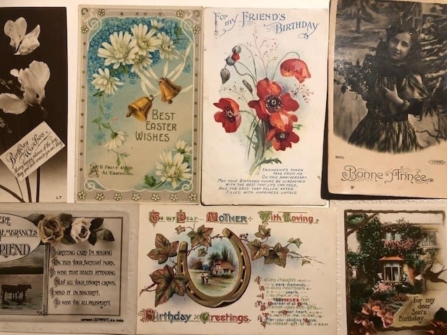 Vintage Greetings postcards. (80) Approx 9x14x6cm