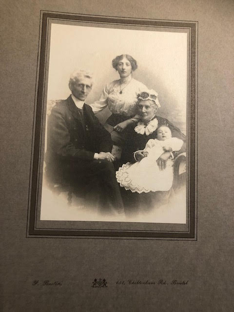 Photographs in a bag of mixed age and style. C1890s to modern. Including a selection of nature - Image 13 of 13