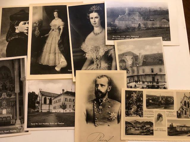 Box of Theatrical brochures and photographs from Prague and Vienna mid 20thC. Many signed by Johan