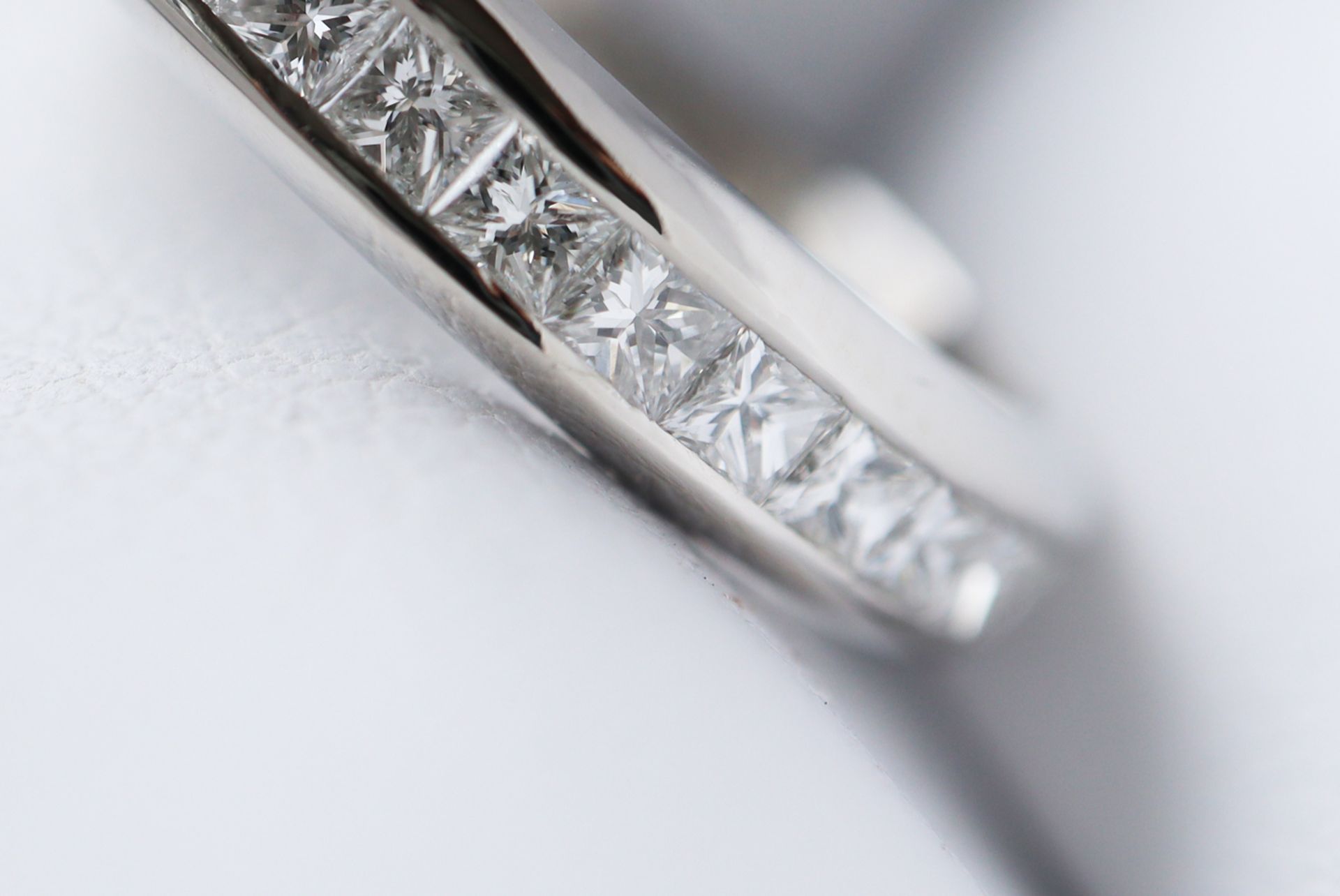 DIAMOND & PLATINUM (950) ETERNITY RING - 1.00CT PRINCESS CUT - Image 2 of 9