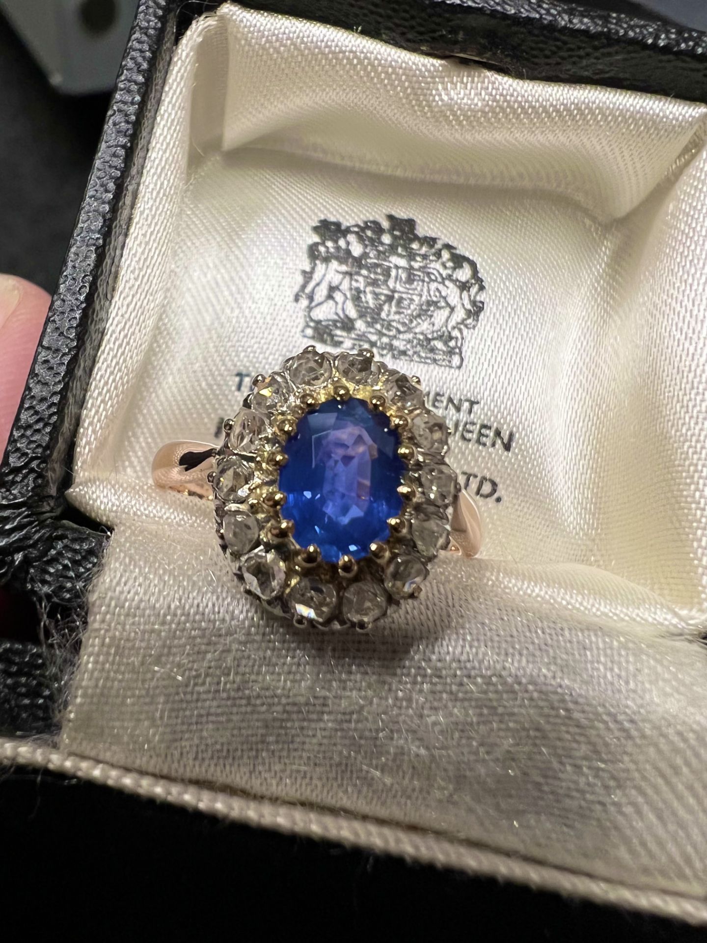 STUNNING & RARE VINTAGE 2.75CT BLUE SAPPHIRE & OLD ROSE CUT DIAMOND RING - Image 3 of 8