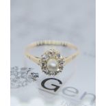 VINTAGE 1.00CT IVORY PEARL & ROSE CUT DIAMOND RING IN YELLOW & ROSE GOLD