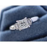 PLATINUM (950) 0.75CT DIAMOND TRILOGY RING - PRINCESS & BAGUETTE CUT