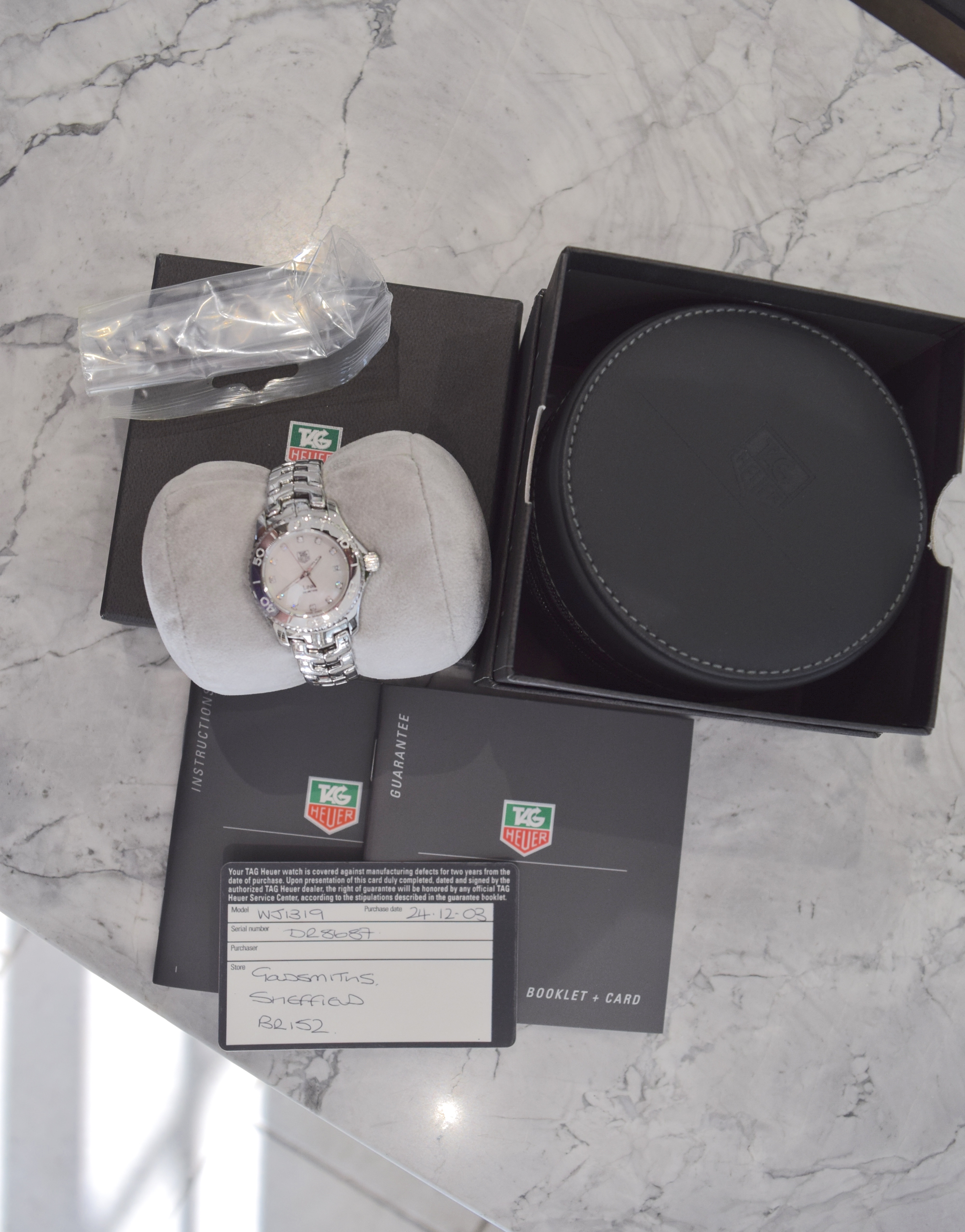 TAG HEUER BEAUTIFUL LADIES DIAMOND SET MOTHER OF PEARL DIAL WATCH (BOX, CARD, TAG, BOOKLETS ETC) - Bild 2 aus 6