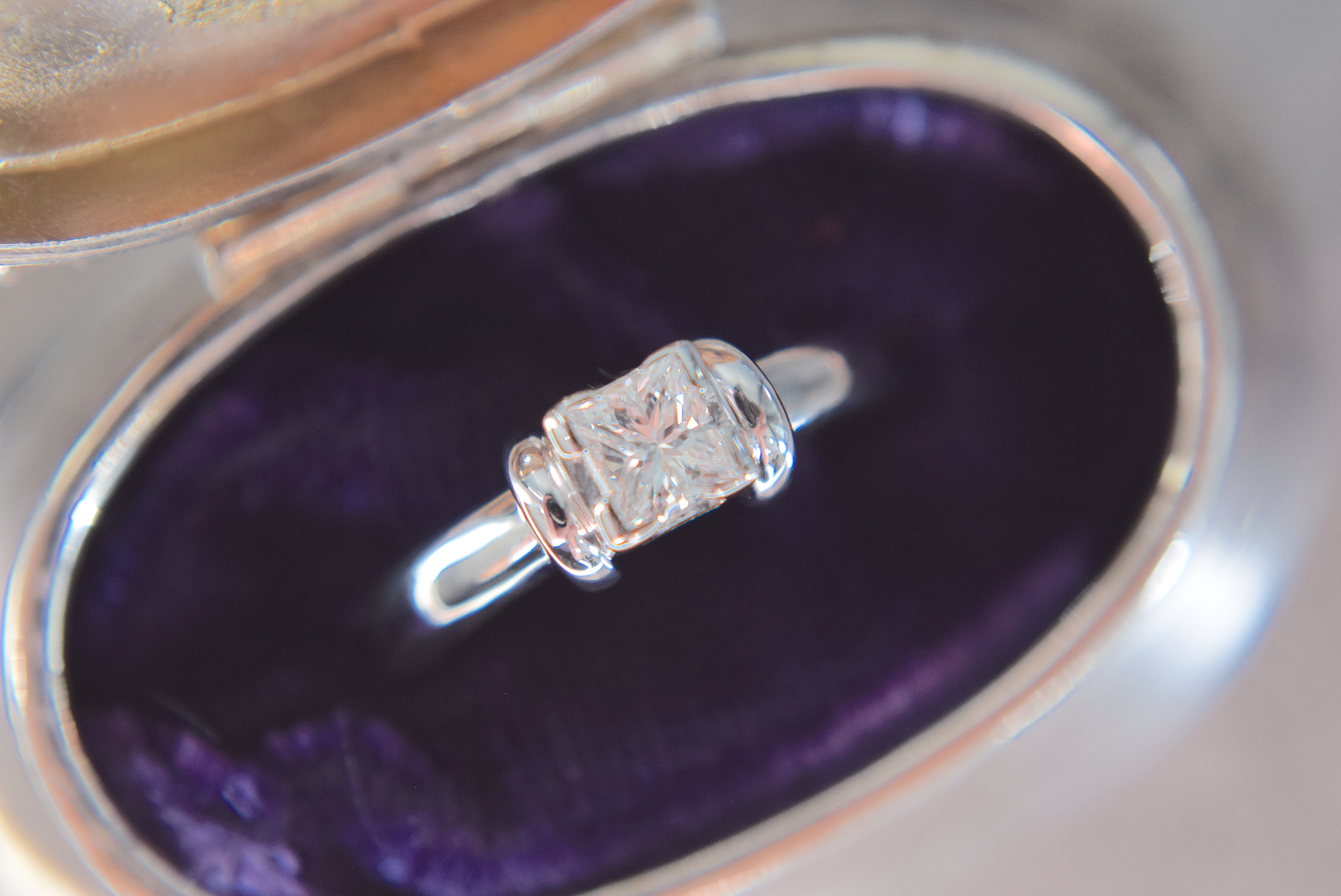 *PRINCESS* VS DIAMOND 18CT WHITE GOLD SOLITAIRE RING - HALLMARKED 750 - PRINCESS CUT 0.38CT / VS - Bild 4 aus 6