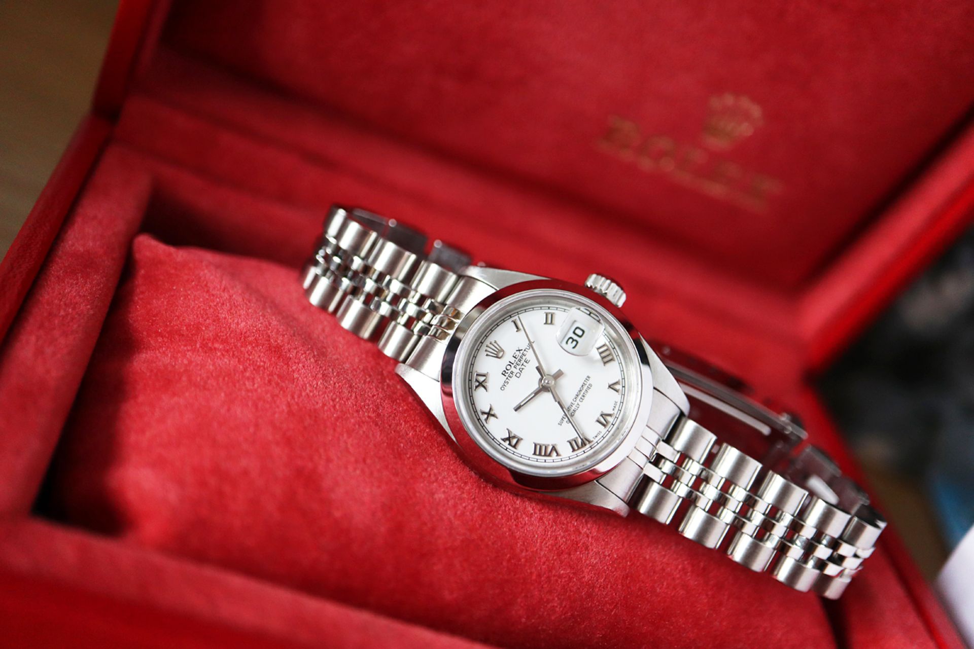 *STUNNING* LADIES ROLEX DATEJUST / OYSTER DATE MODEL *FULL SET* - ROMAN NUMERAL DIAL - Image 6 of 12