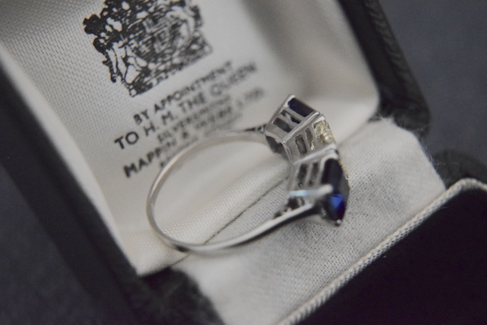 PLATINUM 1.15CT VS1 ASSCHER CUT DIAMOND RING (2.80CT APPROX. BLUE SAPPHIRE / SYNTHETIC CORONDUM) - Image 2 of 3