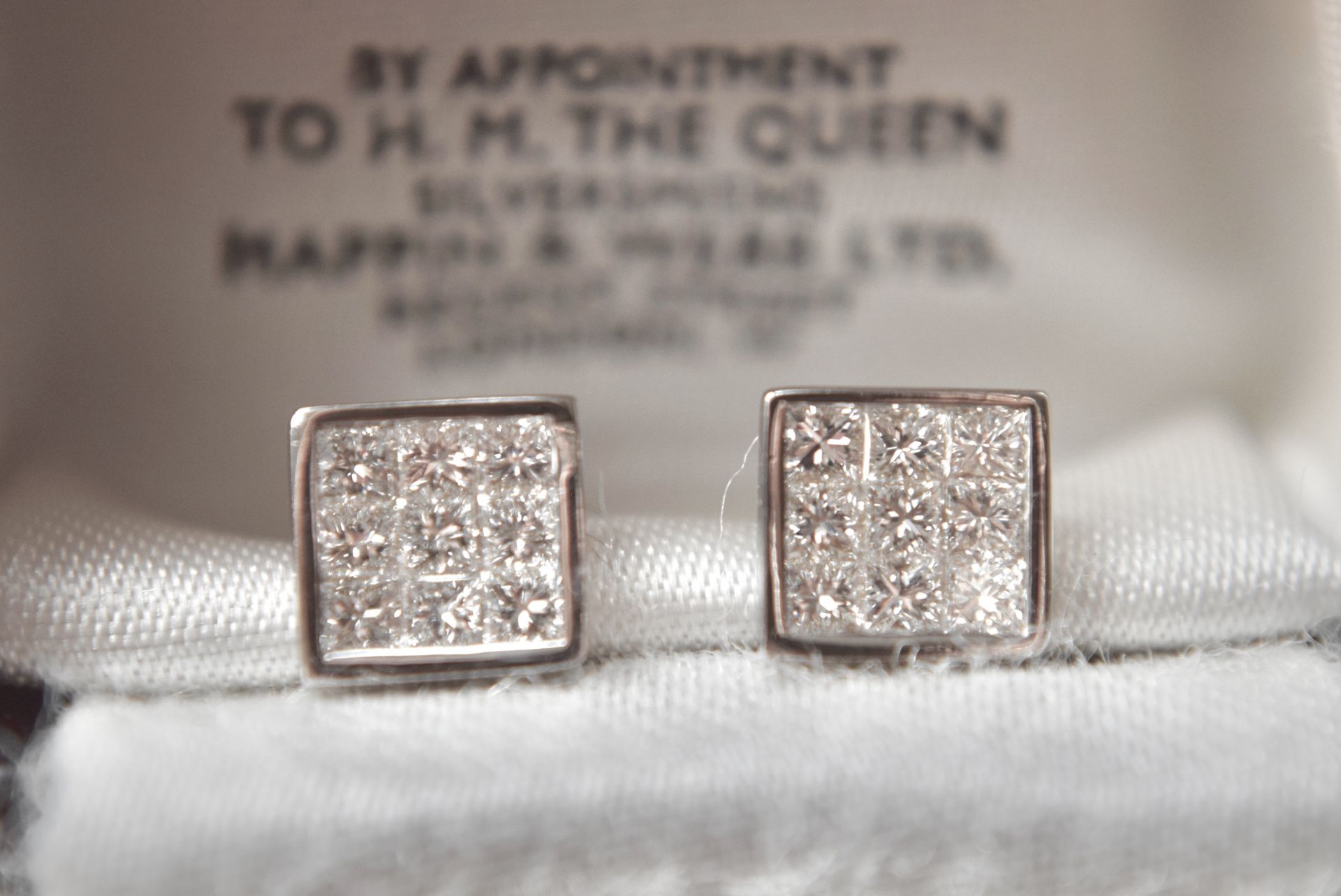 18CT WHITE GOLD 1.00CT (CARAT) DIAMOND VS / G/H (PRINCESS CUTS) EARRINGS / EAR STUDS