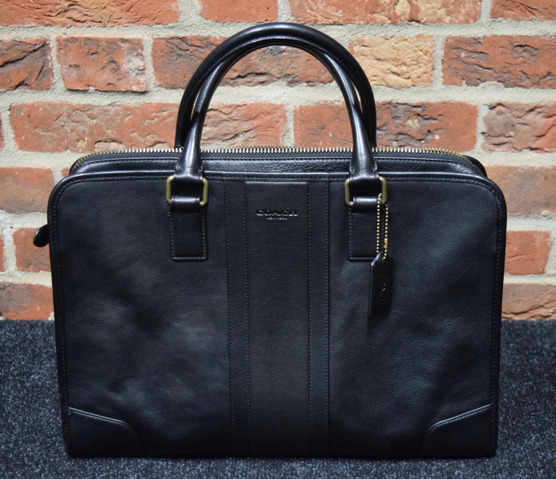 COACH NEW YORK BLACK LEATHER/ BRASS LAPTOP / DOCUMENT BAG (HOLDALL) - AS NEW WITH COACH LEATHER TAG