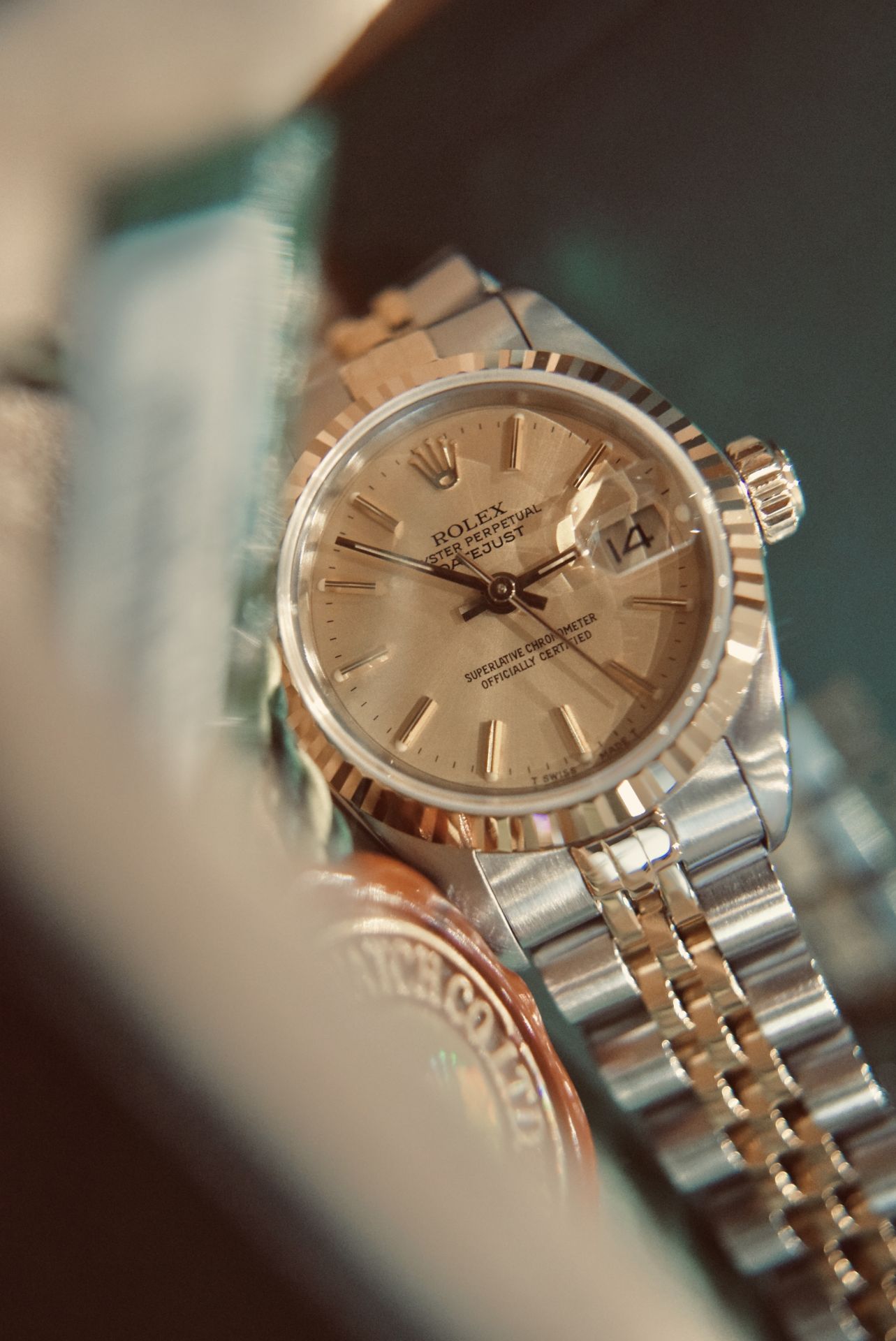 ROLEX DATEJUST REF. 69173 OYSTER PERPETUAL / CHAMPAGNE 26MM LADIES MODEL - Image 10 of 18