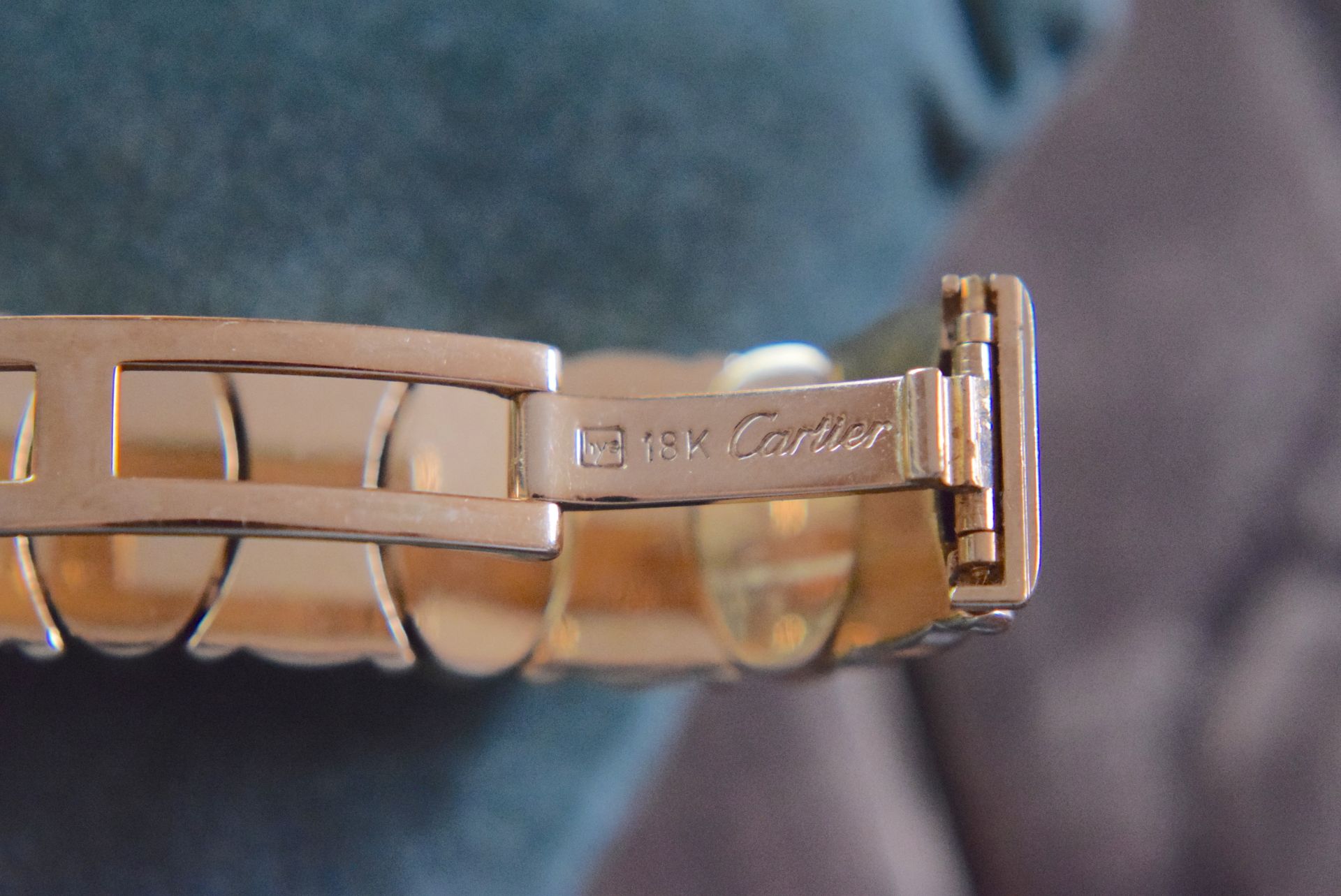 BEAUTIFUL & RARE DIAMOND 18K CARTIER "PARIS" LADIES WRIST WATCH - Image 7 of 11