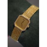 CHOPARD 18K YELLOW GOLD & DIAMOND SET LADIES WATCH