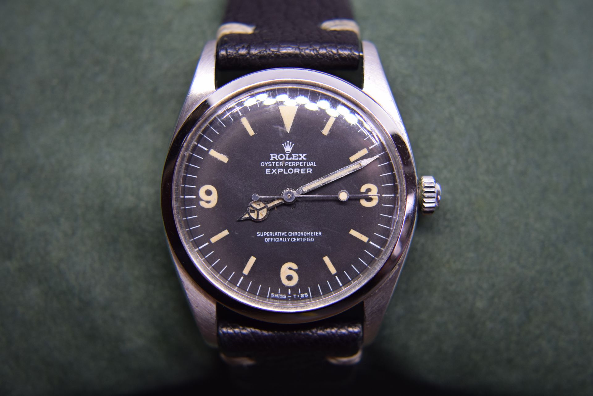 RARE ROLEX REF 5504 EXPLORER - 3,6,9 MATTE DIAL (1530 MOVEMENT) - Image 4 of 10