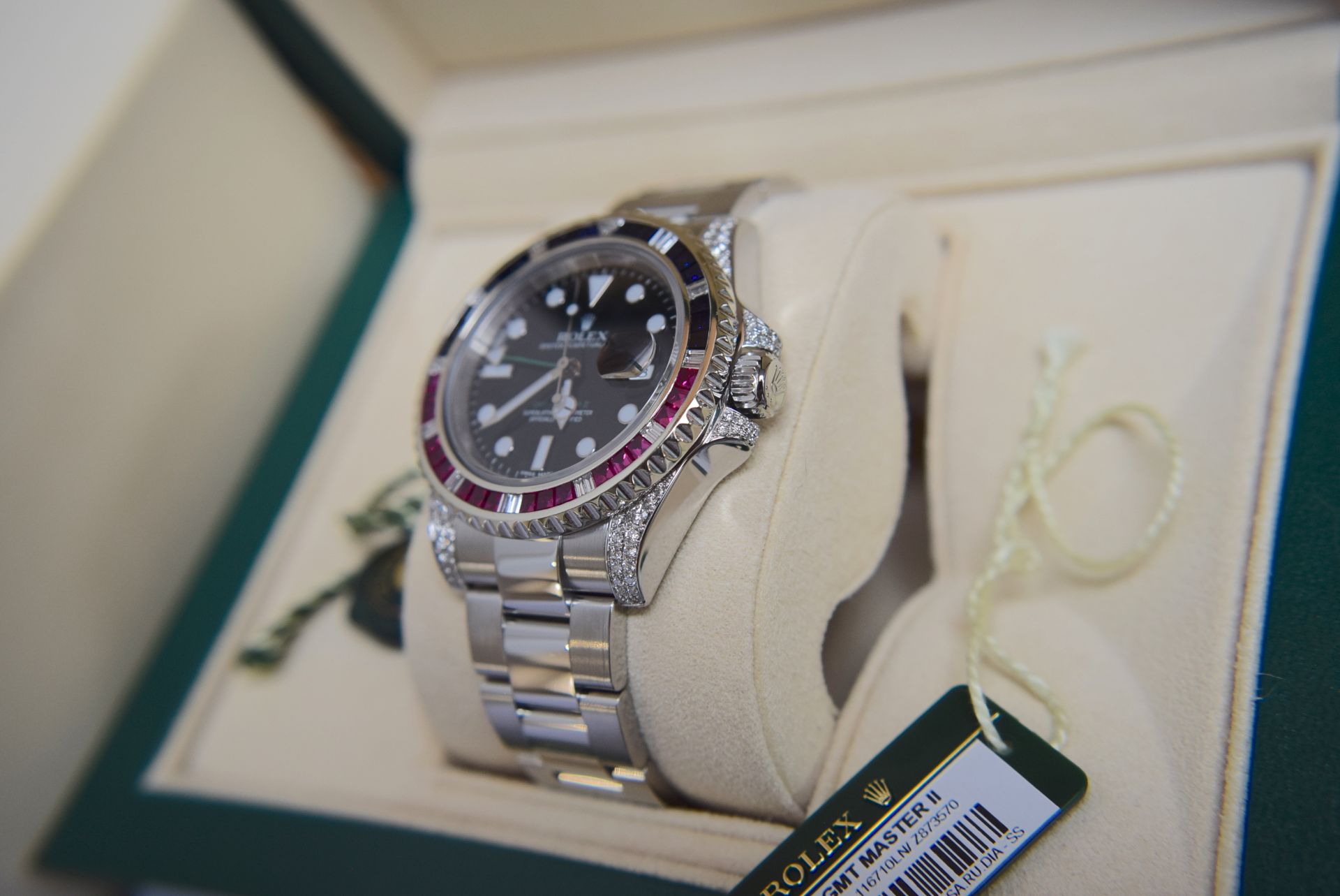 ROLEX GMT MASTER II STEEL SARU 5.85CT VVS DIAMOND/ SAPPHIRE/ RUBY SET WITH BOX, ROLEX CARD/ TAGS ETC - Image 30 of 39