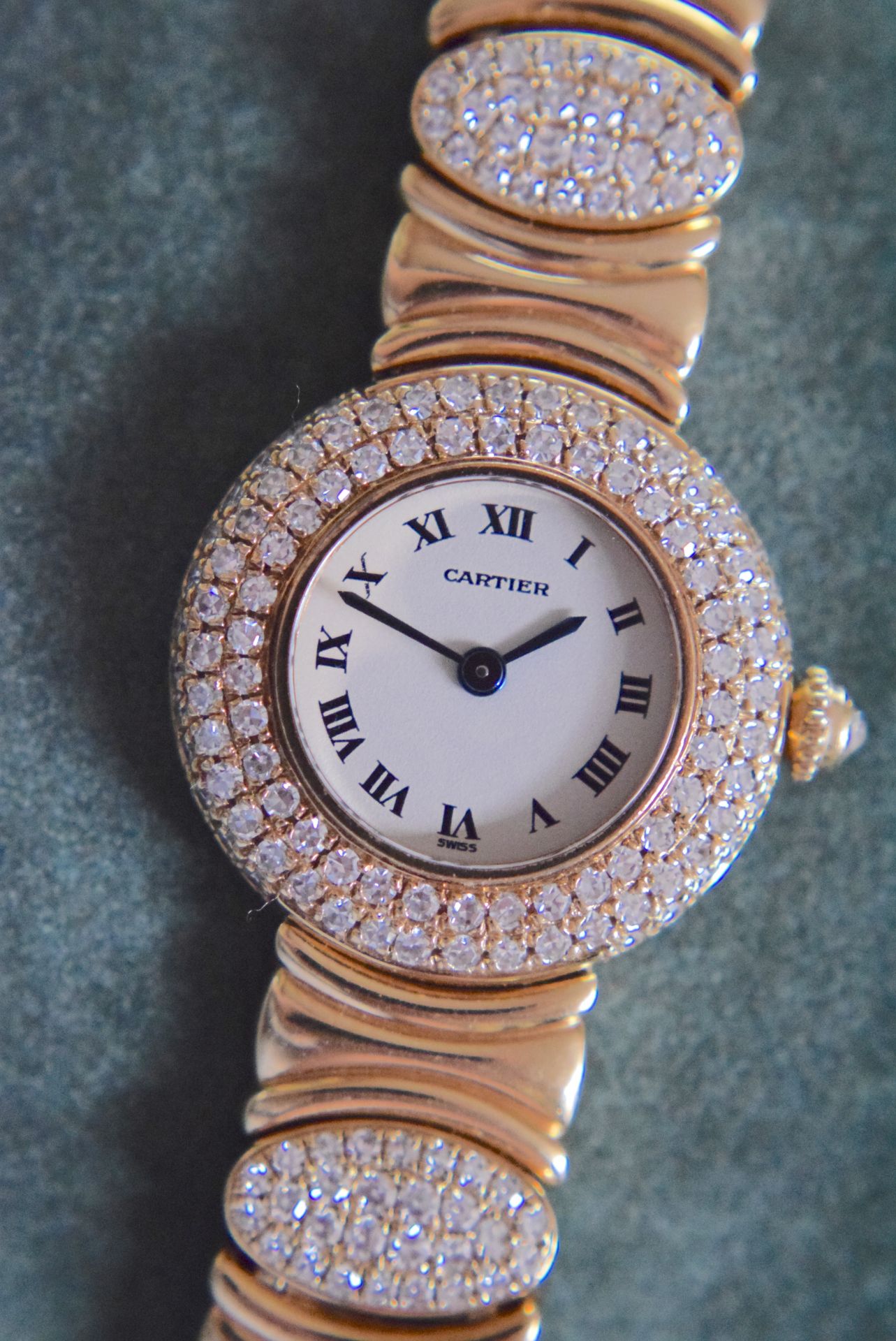 BEAUTIFUL & RARE DIAMOND 18K CARTIER "PARIS" LADIES WRIST WATCH