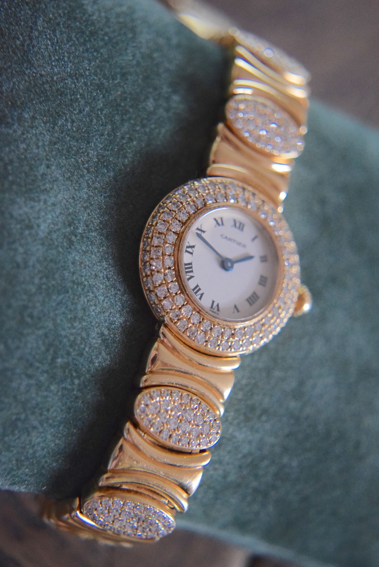 BEAUTIFUL & RARE DIAMOND 18K CARTIER "PARIS" LADIES WRIST WATCH - Image 2 of 11