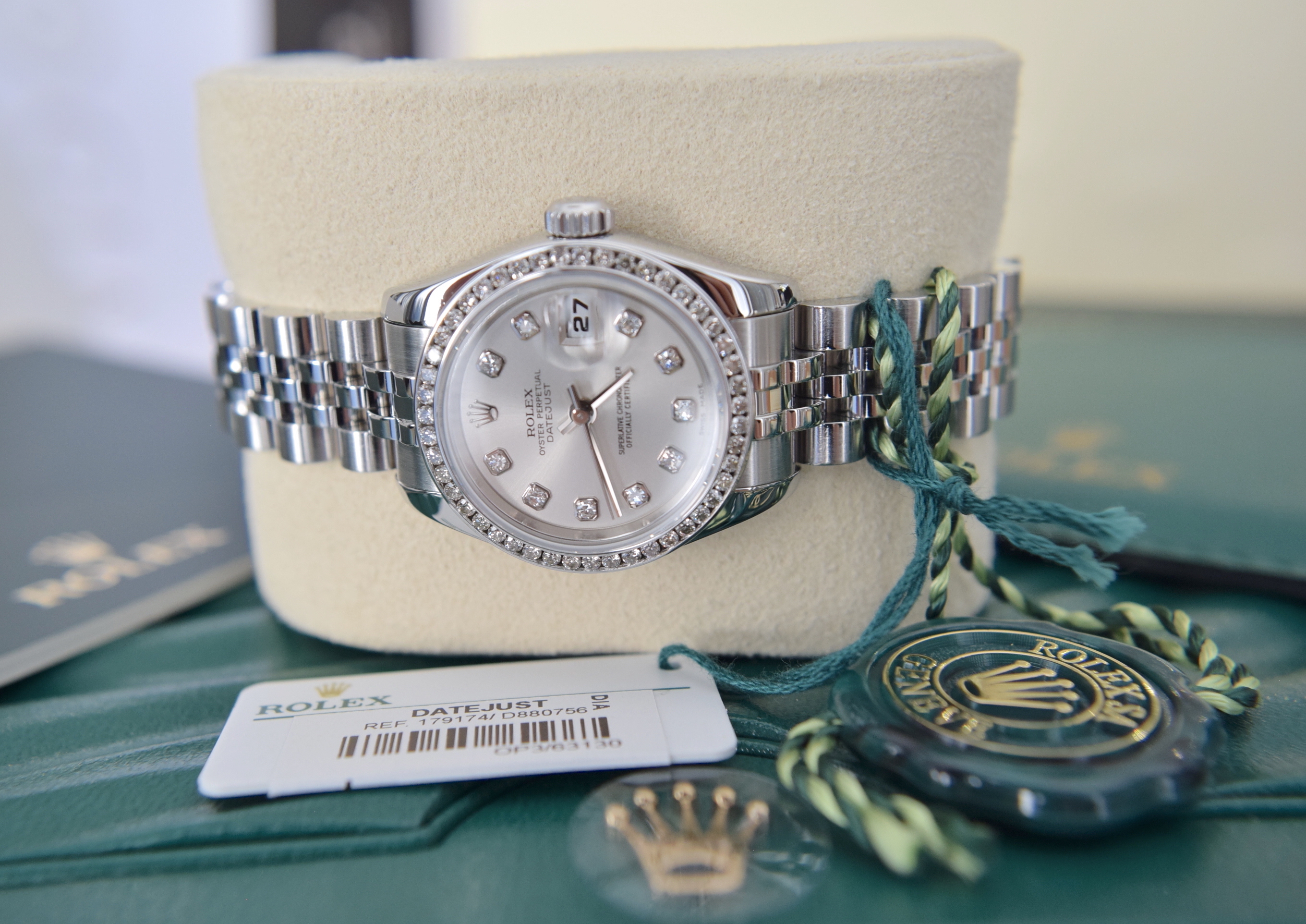 *STUNNING* DIAMOND ROLEX DATEJUST 26' REF. 179174 - 18CT WHITE GOLD & STEEL (BOX & ACCESSORIES ETC) - Image 3 of 22