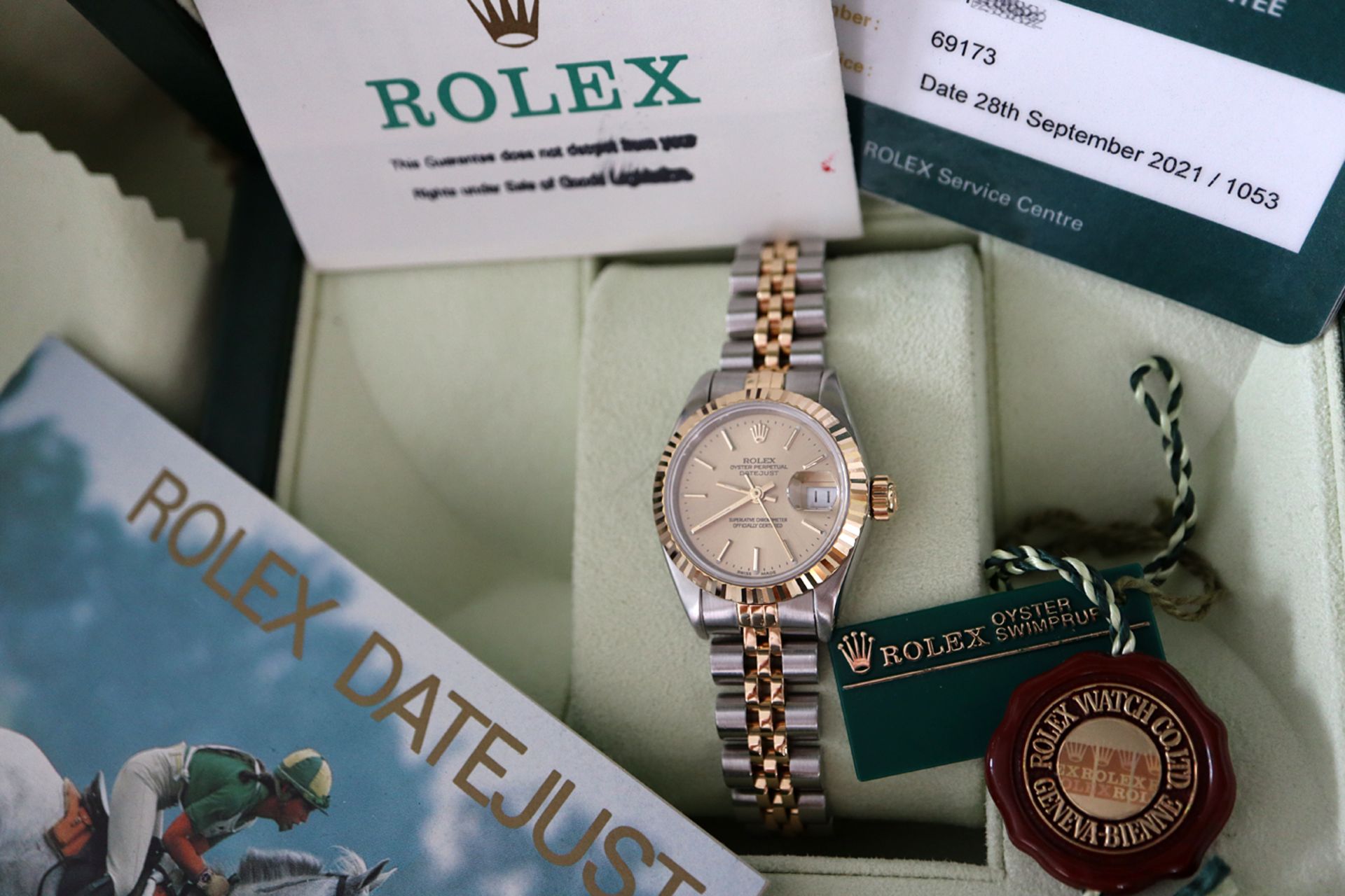 ROLEX DATEJUST 18K / STEEL REF. 69173 *CHAMPAGNE* - FULL SET WITH CERTIFICATE, BOX & TAGS ETC - Image 9 of 9
