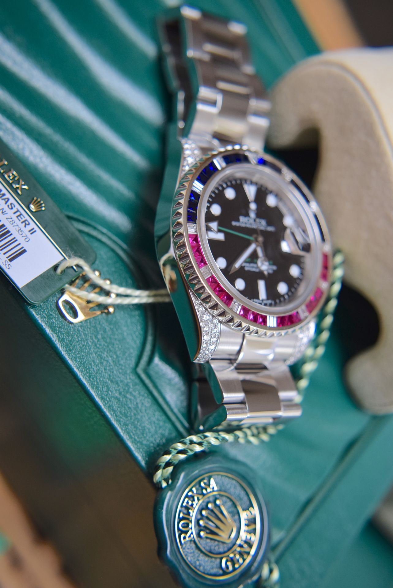 ROLEX GMT MASTER II STEEL SARU 5.85CT VVS DIAMOND/ SAPPHIRE/ RUBY SET WITH BOX, ROLEX CARD/ TAGS ETC - Image 6 of 39