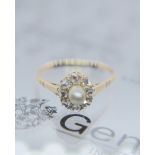 ONE VINTAGE 1.00CT IVORY PEARL & ROSE CUT DIAMOND RING IN YELLOW & ROSE GOLD