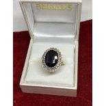 9ct GOLD 5.00ct SAPPHIRE & DIAMOND RING