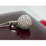 18K DIAMOND SET NECKLACE / PENDANT