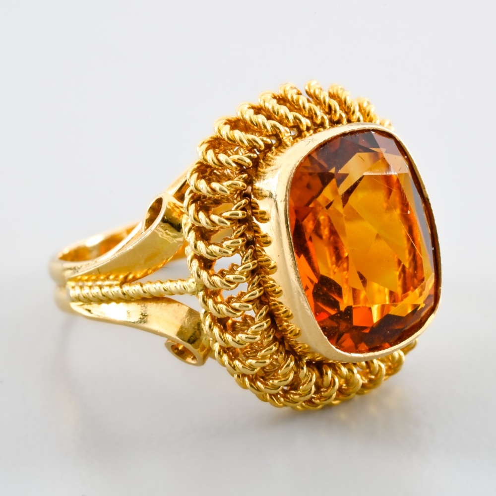 SECOND HALF OF THE 20TH CENTURY. Vintage ring of gold and citrine yellow 18-carat gold, set with a - Image 3 of 3