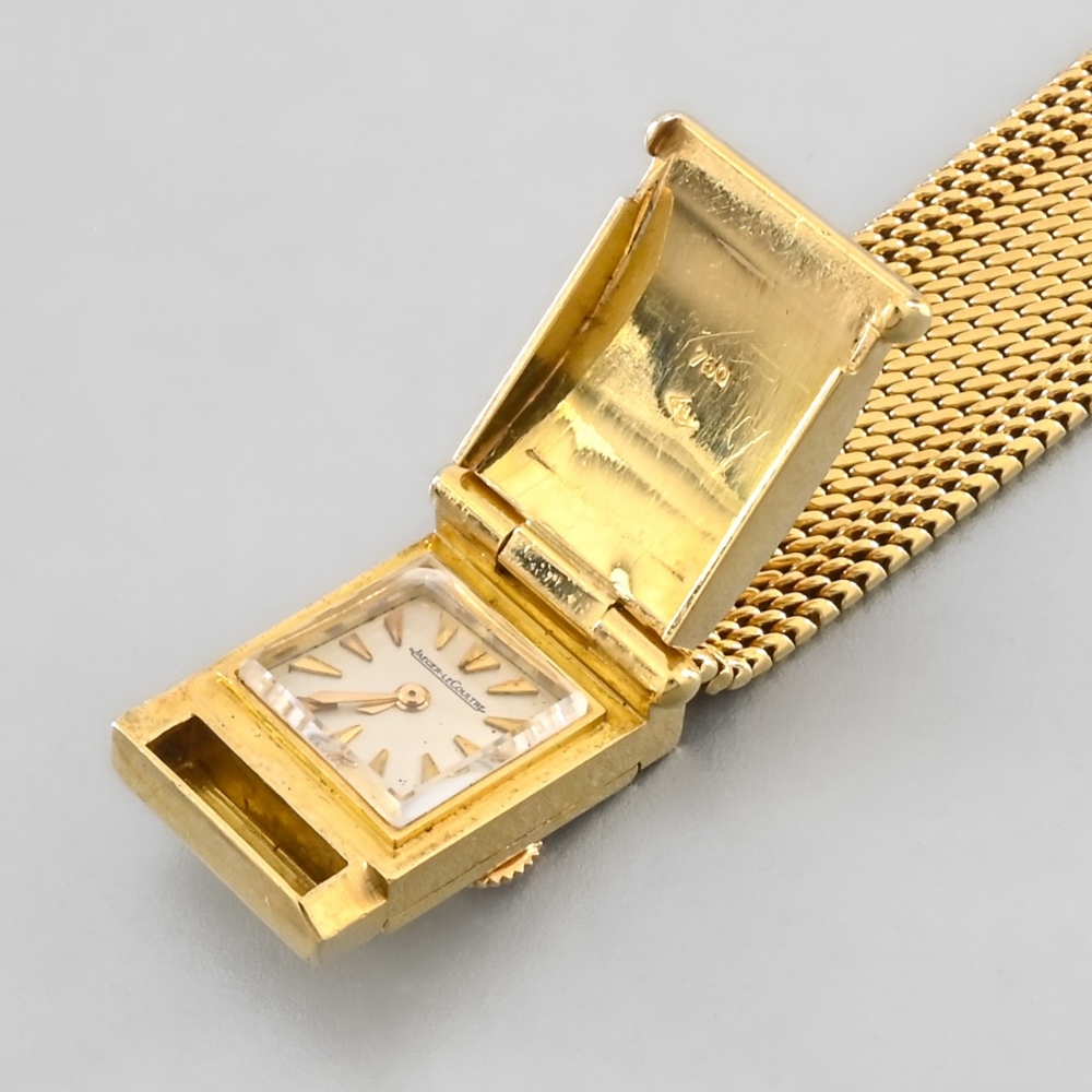 Jaeger-Le Coultre Ladies' watch Wristwatch in yellow 18-carat gold, model calibre 101. Cream-