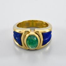 LATE 20TH CENTURY WORK Ring of gold, lapis lazuli and emerald yellow 18-carat gold, set with a
