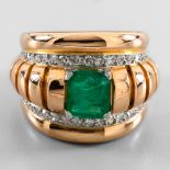 Ring ball pink gold, emerald and diamonds Set in pink 18-carat gold with an emerald of about 1 ct