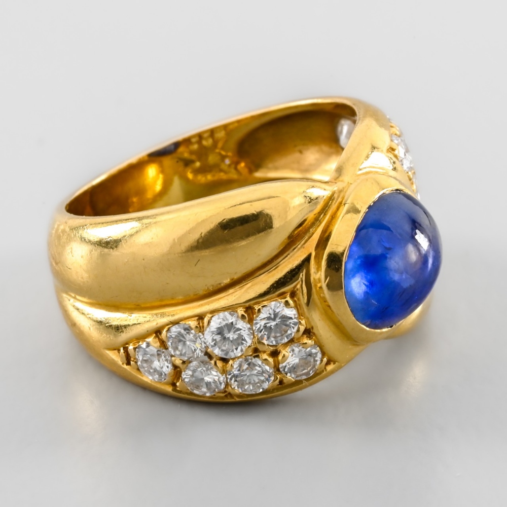 Yellow gold cabochon sapphire and diamond ring In yellow 18-carat gold, decorated with a sapphire - Image 3 of 3