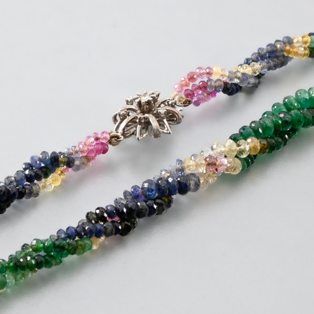 Multicoloured choker Choker triple rows, mixture of various fine stones cut into irregular pearls - Image 3 of 4