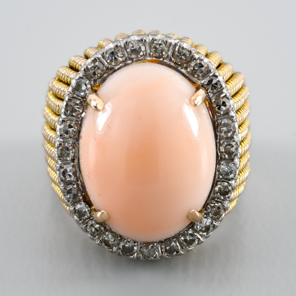 WORK CIRCA: 1950-1960 Cocktail ring set with a coral cabochon In yellow 18-carat gold, set with an - Image 2 of 5