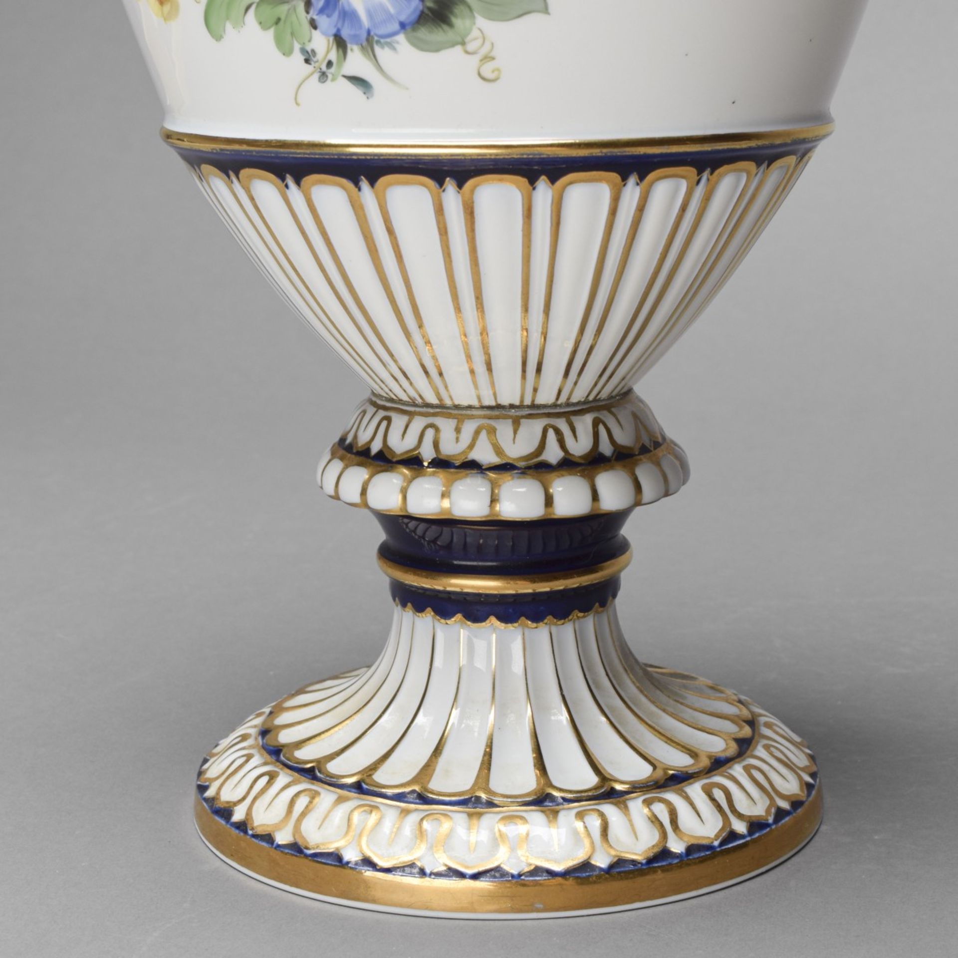 Schlangenhenkelvase - Image 4 of 7