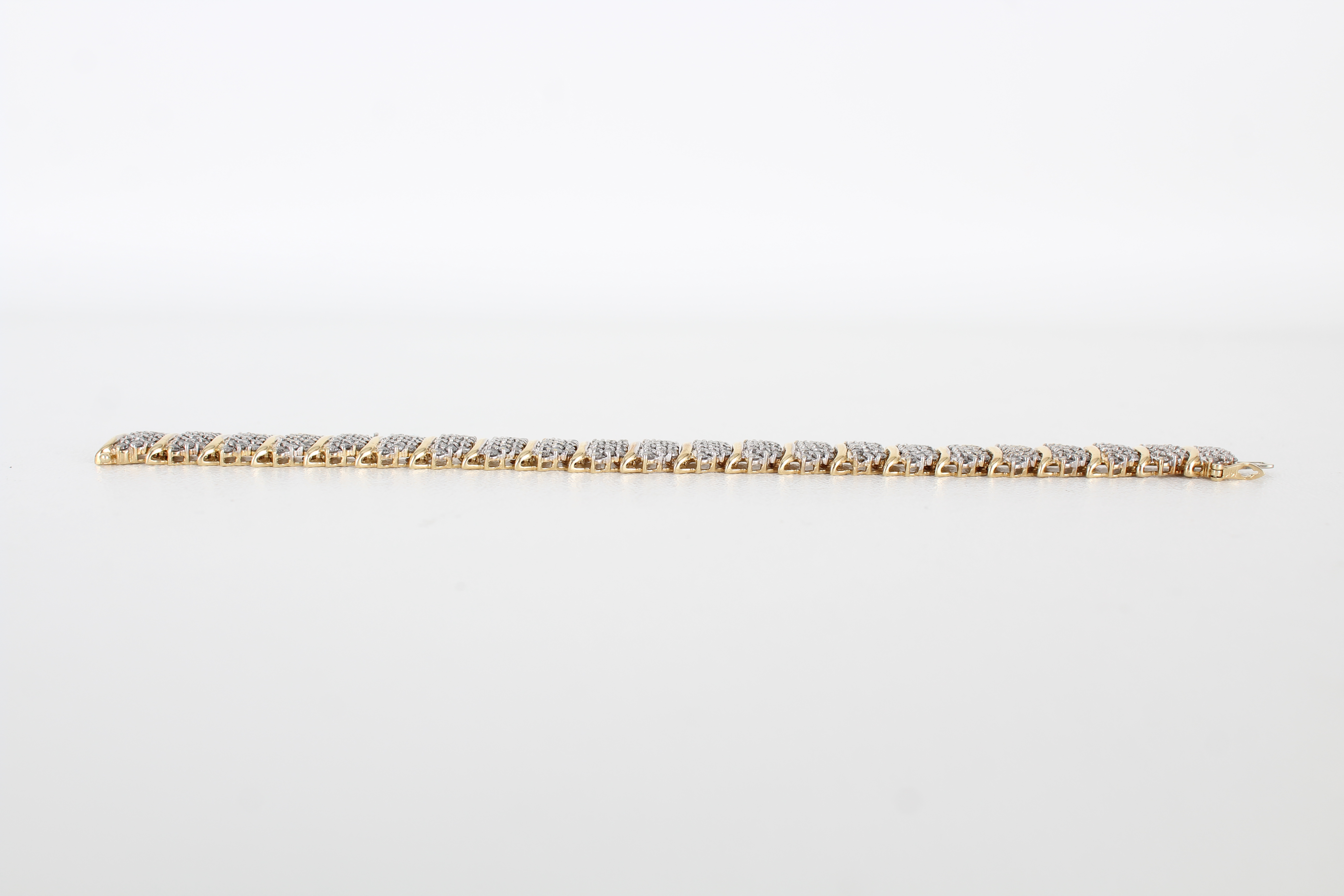 14K Gold & Diamond Tennis Bracelet - Bild 5 aus 6