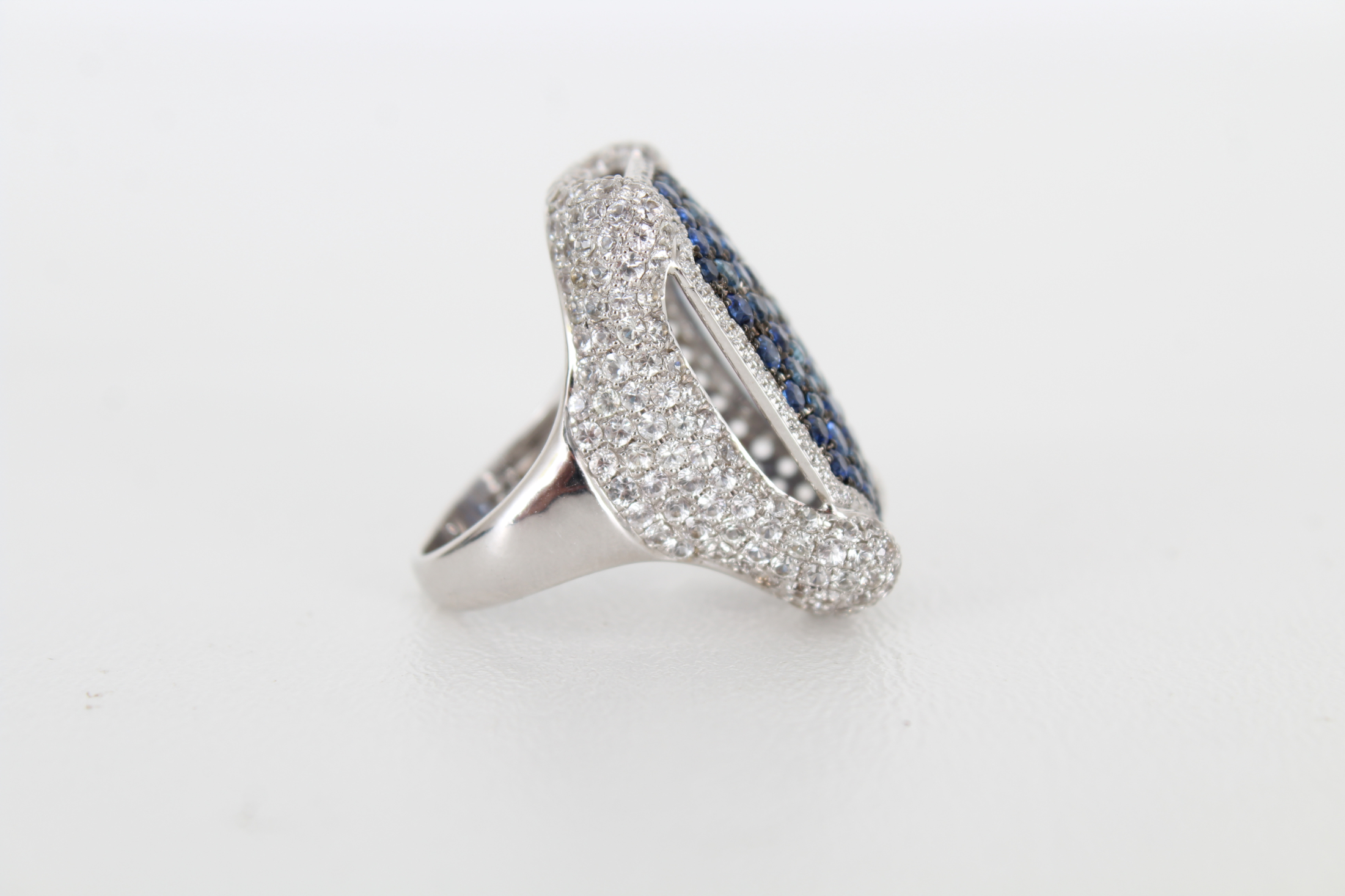 18K White Gold Sapphire & Diamond Cocktail Ring - Bild 7 aus 8