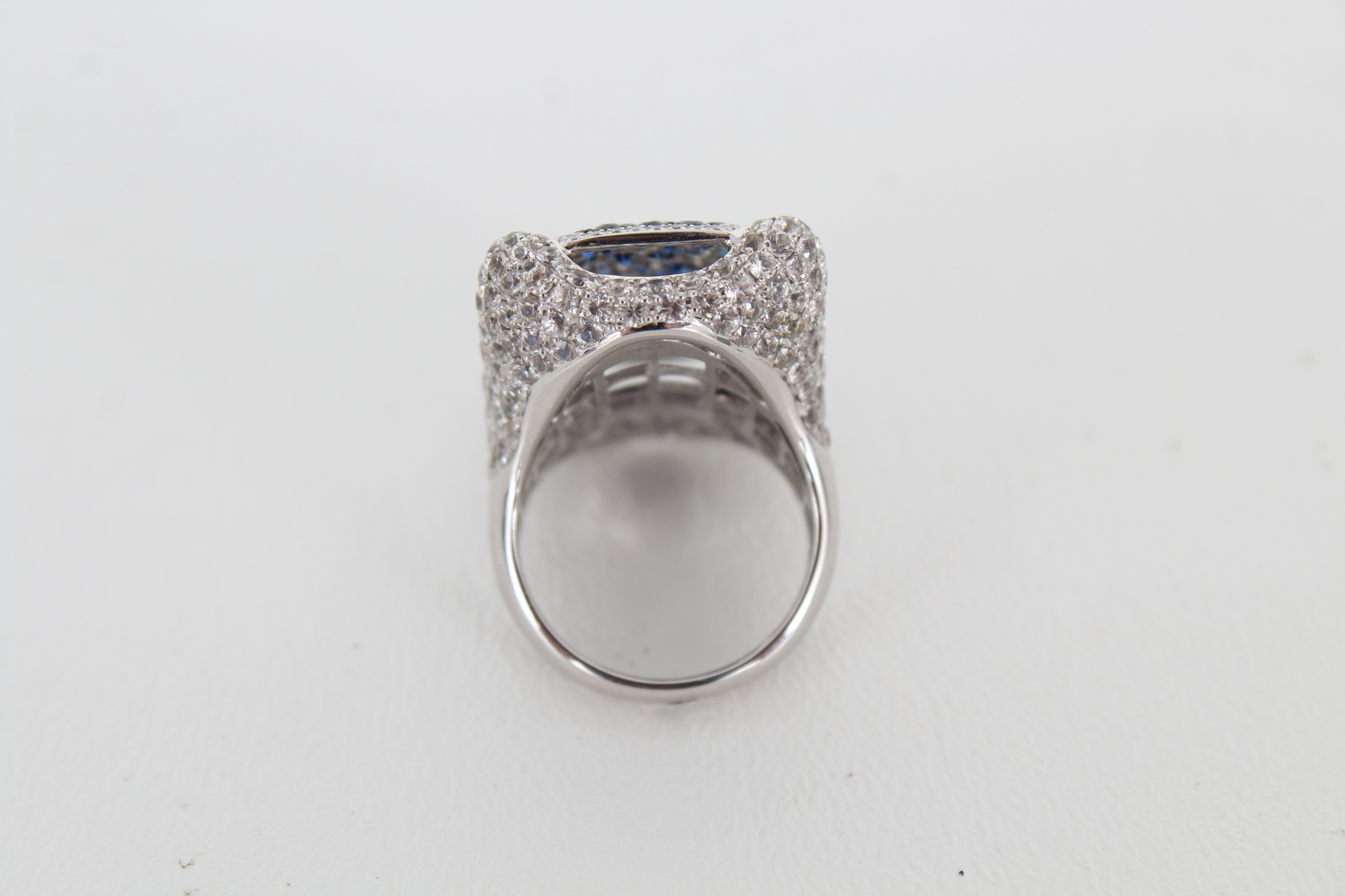 18K White Gold Sapphire & Diamond Cocktail Ring - Bild 6 aus 8