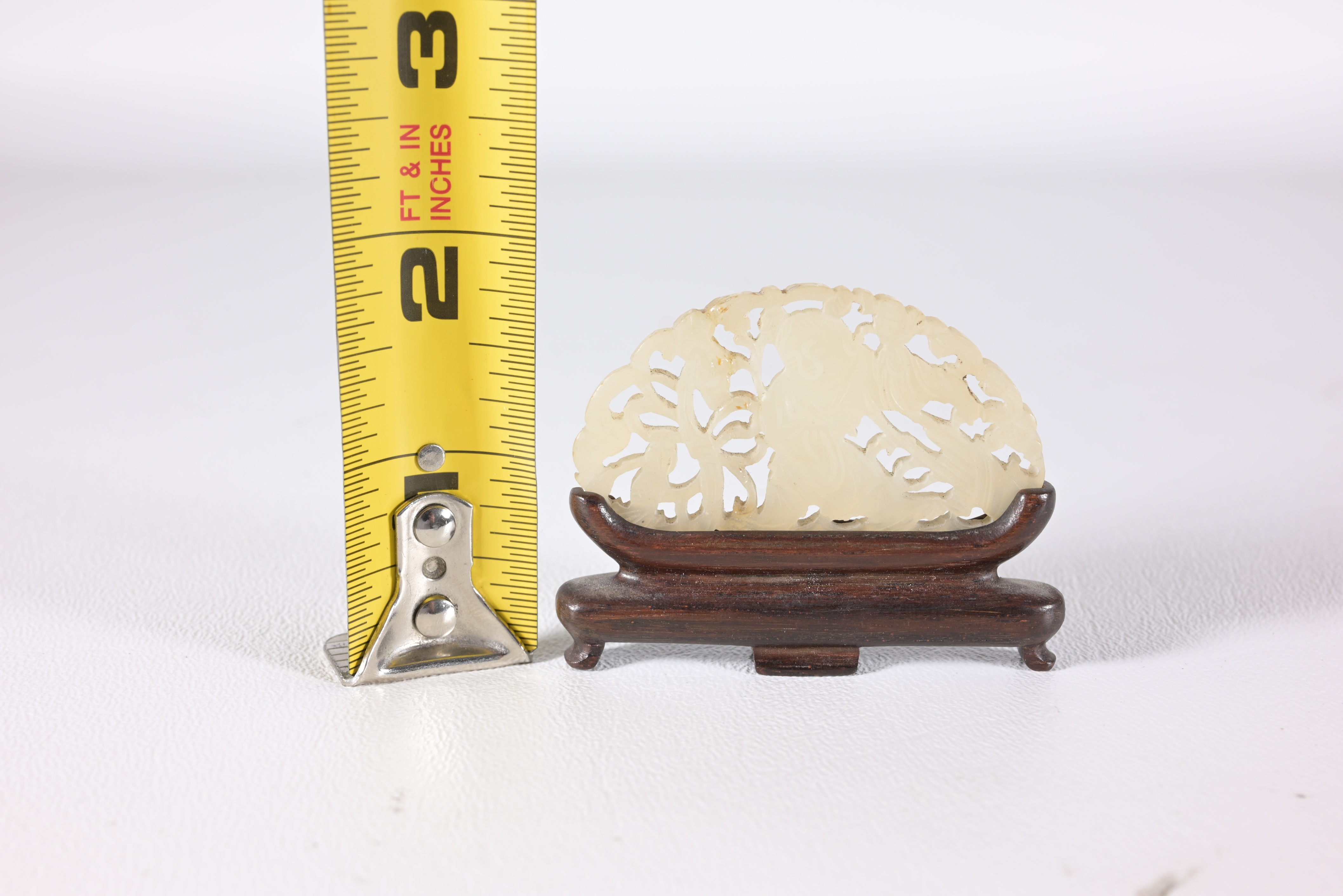 Antique Carved/Reticulated White Jade on Stand - Image 4 of 4