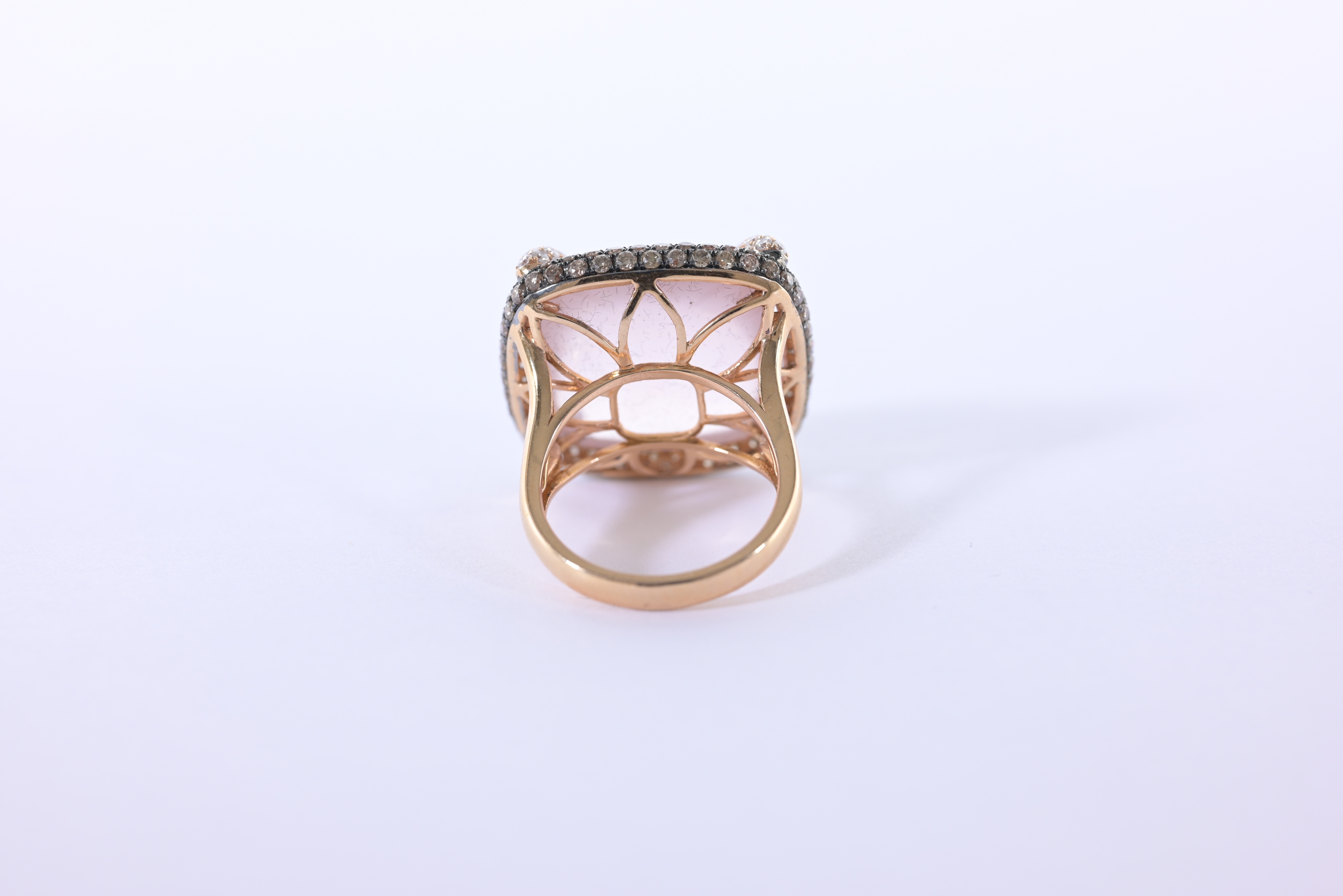 18K Gold, Rose Quartz & Diamond Ring - Image 5 of 5