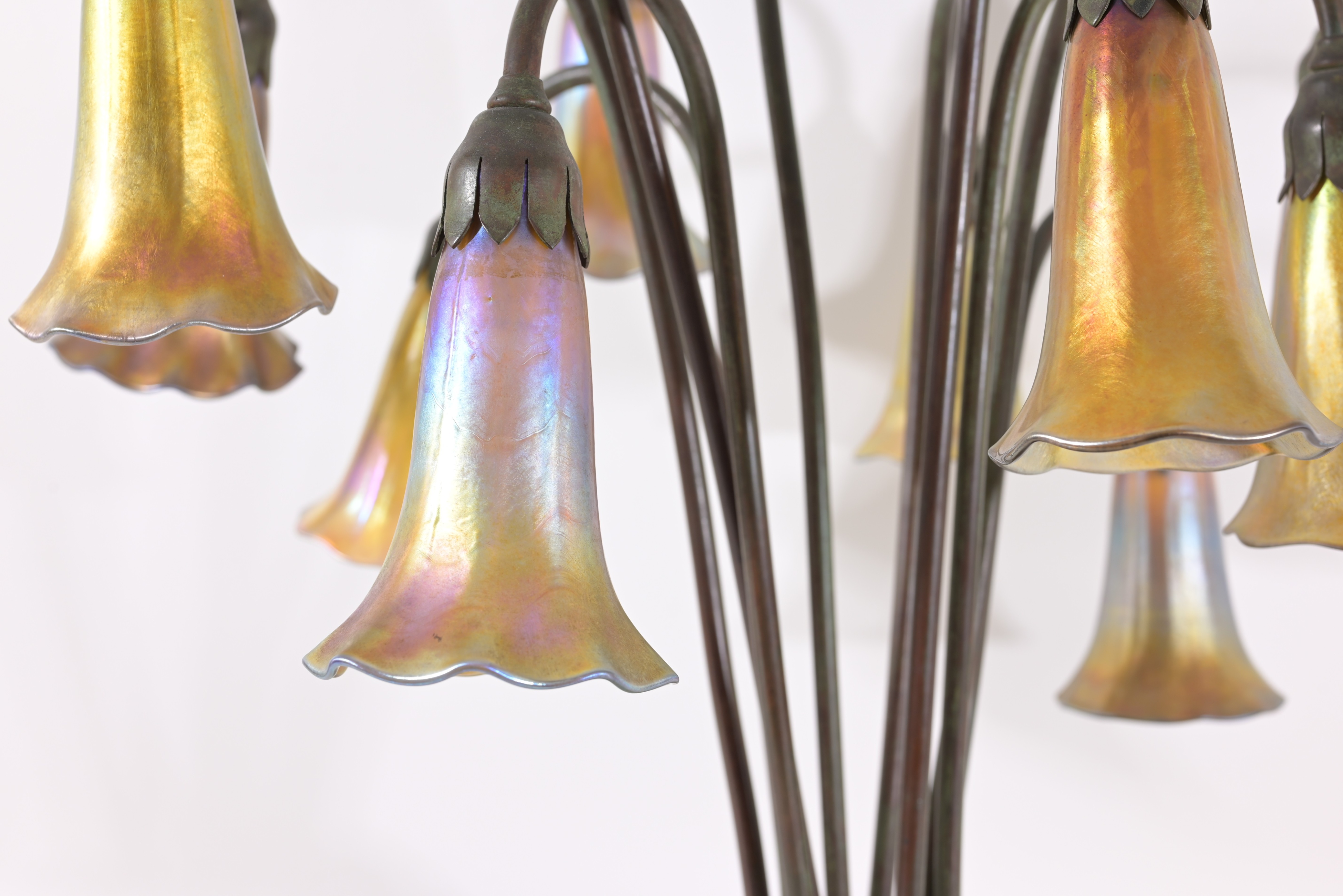 Tiffany Studios Ten Light Lily Lamp - Image 8 of 11