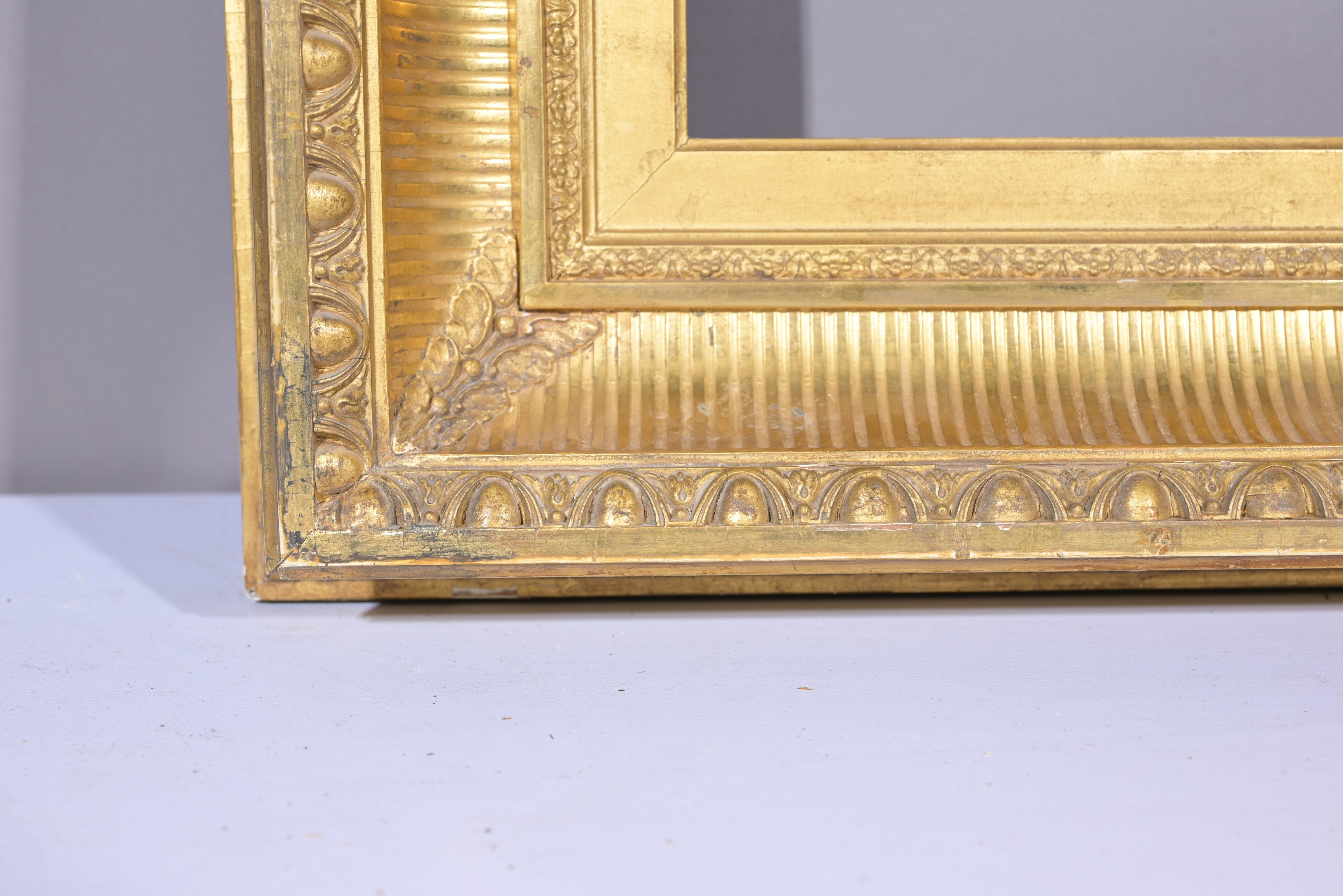 American c.1870's Fluted Cove Frame - 17.5 x 10 - Image 5 of 8