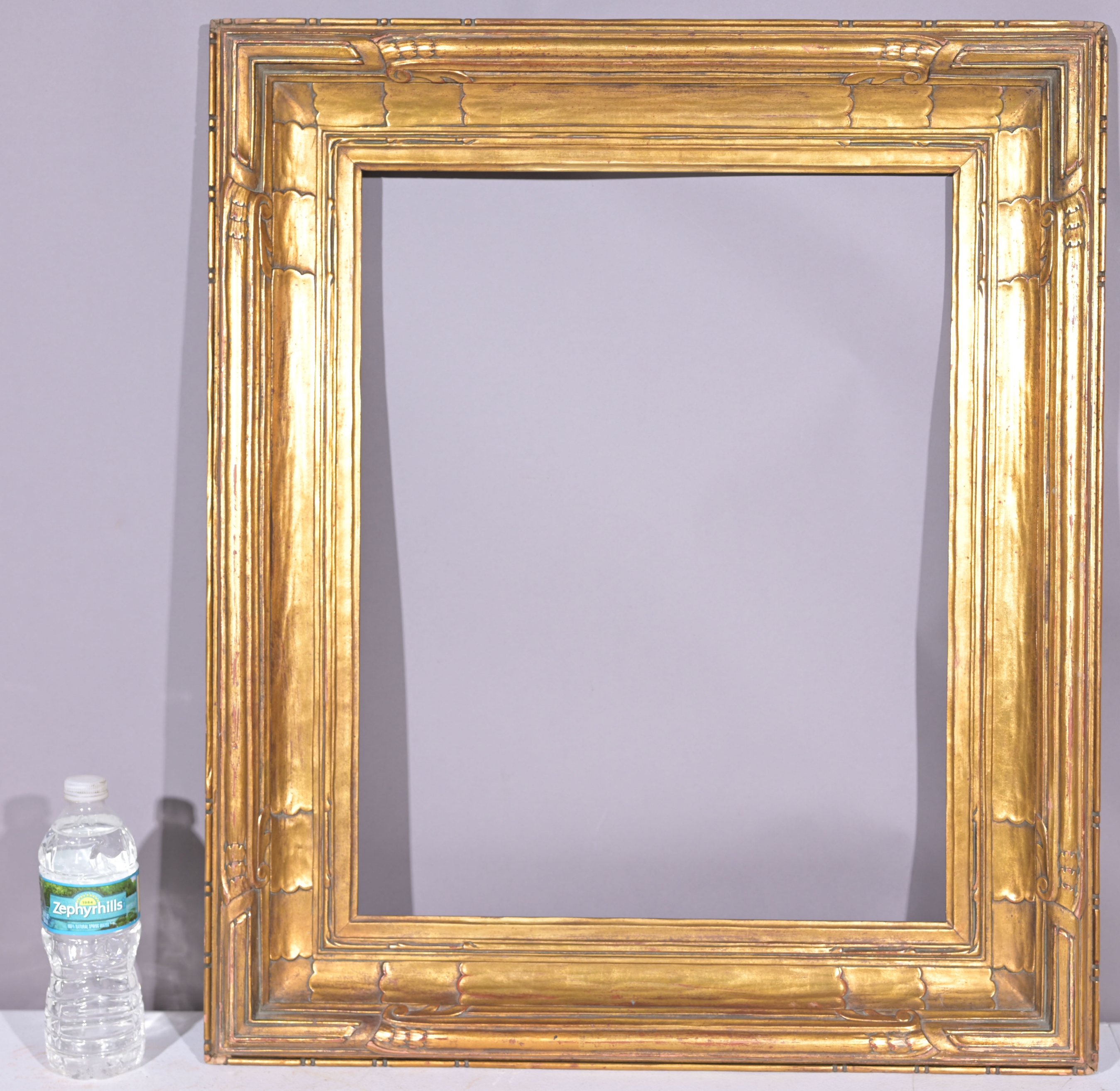 Exceptional Newcomb Macklin Frame- 20.25 x 16 1/8 - Image 2 of 9