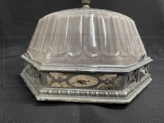 R.M.S. OLYMPIC: A superb octagonal ceiling light from the First-Class Dining Room/D Deck