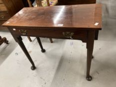 18th/19th cent. Cuban mahogany single flap drop leaf table with single drawer on turned tapered