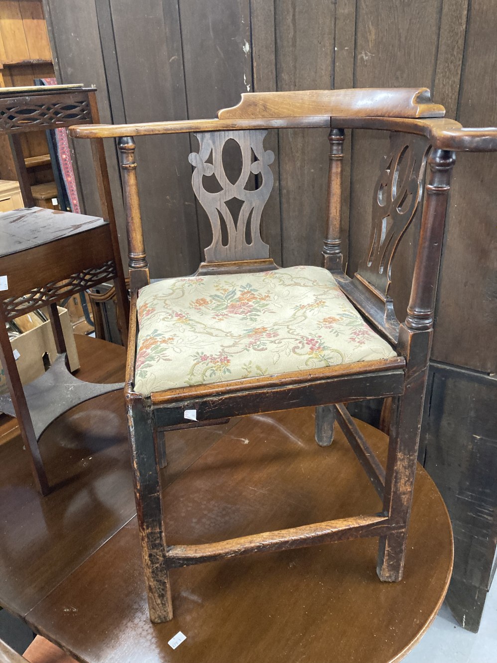 19th cent. Rustic corner chair with pierced splat back and drop in seat, mixed hardwood.