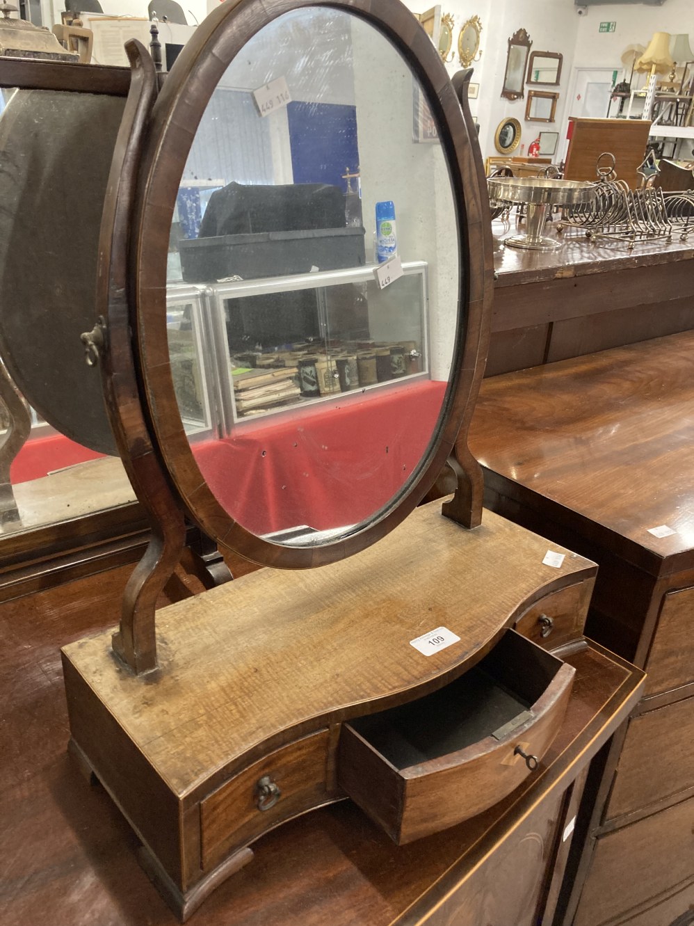 19th cent. Mahogany dressing table mirrors one of oval form over three drawer stand. (3) - Image 4 of 4