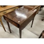 Early 19th cent. Mahogany drop leaf table on tapering supports and single drawer. 27ins. x 28ins.